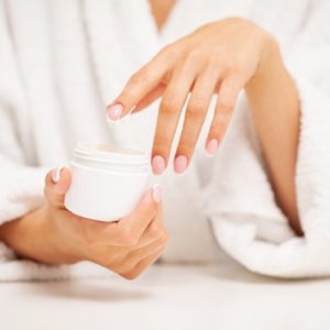 روتین مراقبت از پوست دست و ناخن